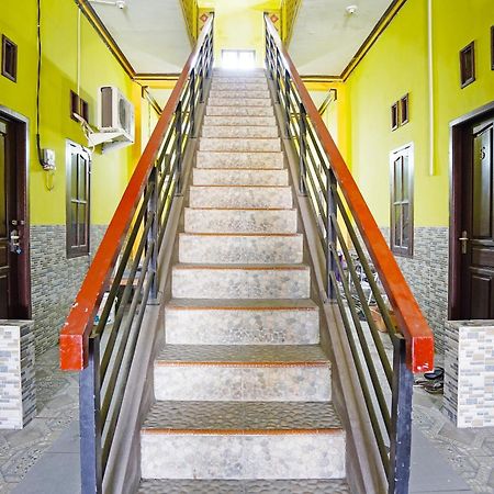 Oyo 91583 D'Cost Green Syariah Surabaya Luaran gambar