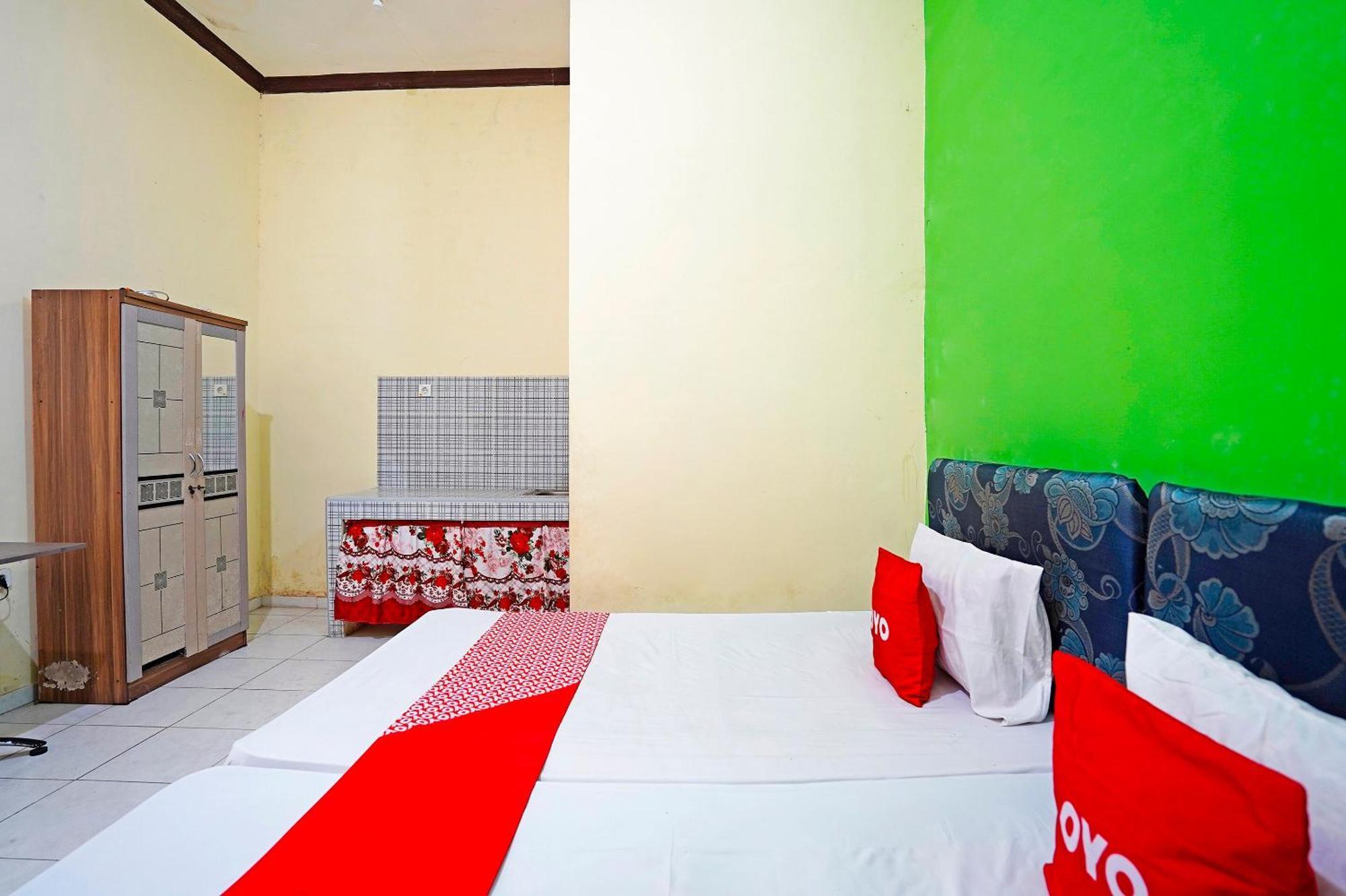 Oyo 91583 D'Cost Green Syariah Hotel Surabaya Luaran gambar