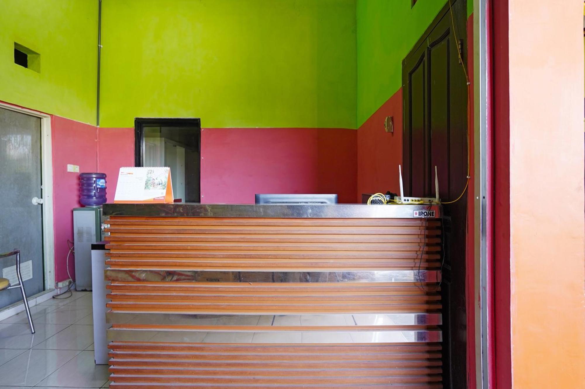 Oyo 91583 D'Cost Green Syariah Surabaya Luaran gambar