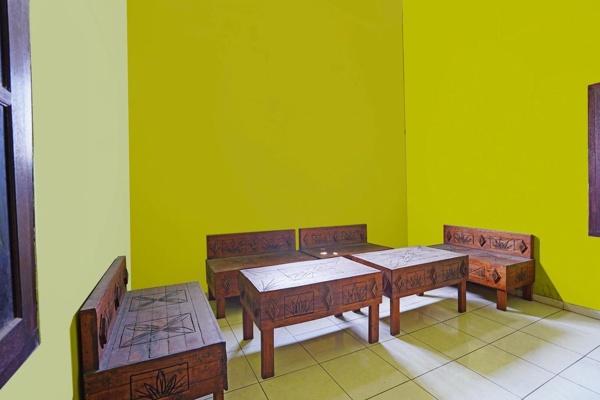 Oyo 91583 D'Cost Green Syariah Surabaya Luaran gambar