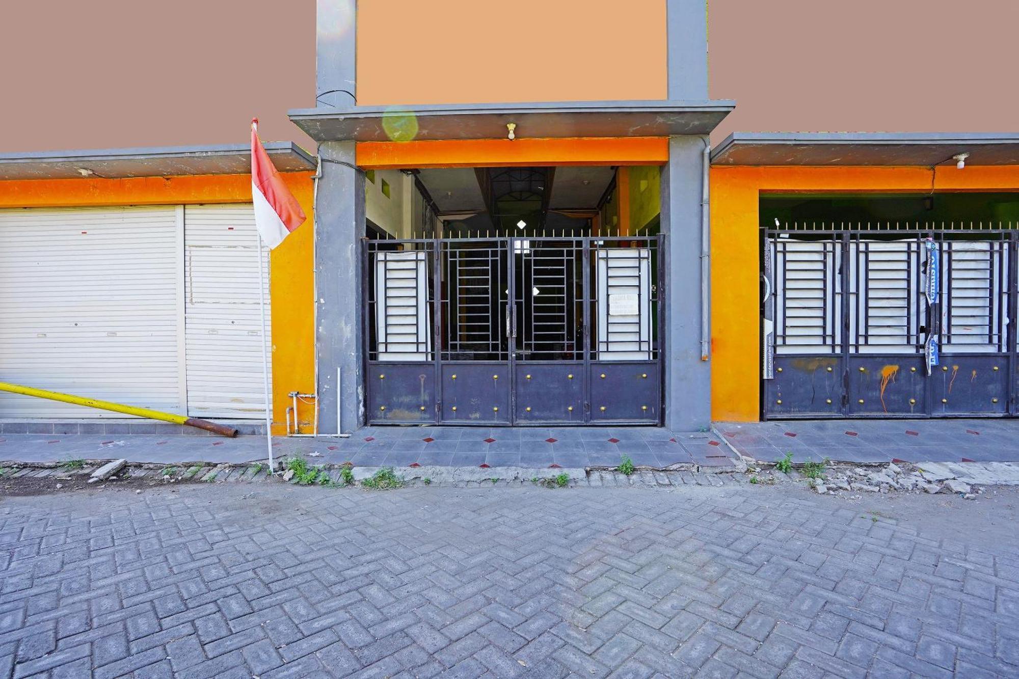 Oyo 91583 D'Cost Green Syariah Surabaya Luaran gambar
